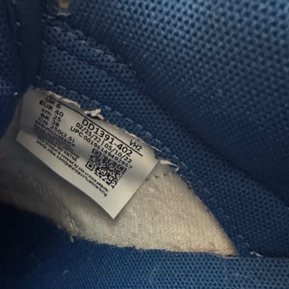 Nike Blue and Yellow Dunks Low-Top Sneakers - Picture 7 of 8